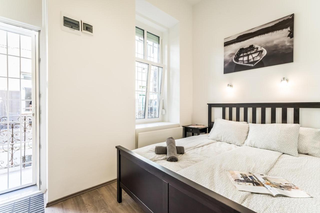 בודפשט Cosy Studios In The Heart Of The City מראה חיצוני תמונה